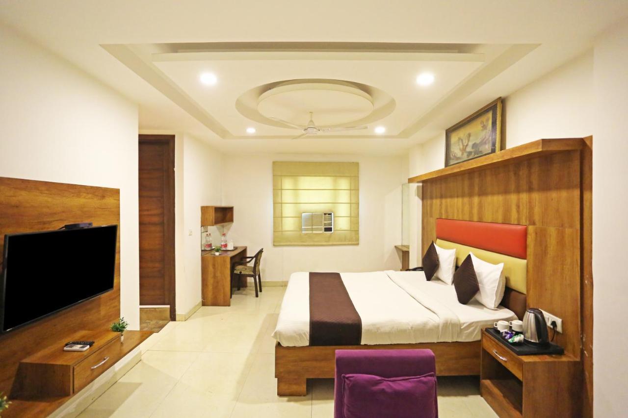 Hotel Sm Suits Near Delhi Airport-Unit By Grand Urban Luxury New Delhi Exterior photo