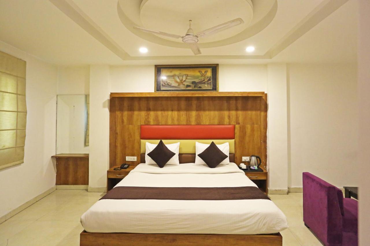 Hotel Sm Suits Near Delhi Airport-Unit By Grand Urban Luxury New Delhi Exterior photo