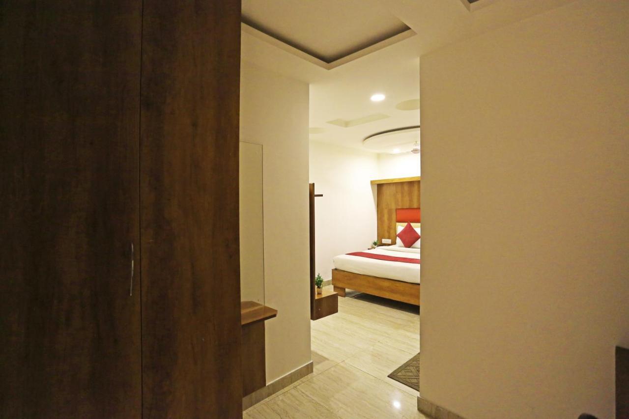 Hotel Sm Suits Near Delhi Airport-Unit By Grand Urban Luxury New Delhi Exterior photo