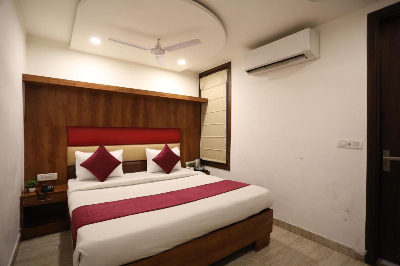 Hotel Sm Suits Near Delhi Airport-Unit By Grand Urban Luxury New Delhi Exterior photo