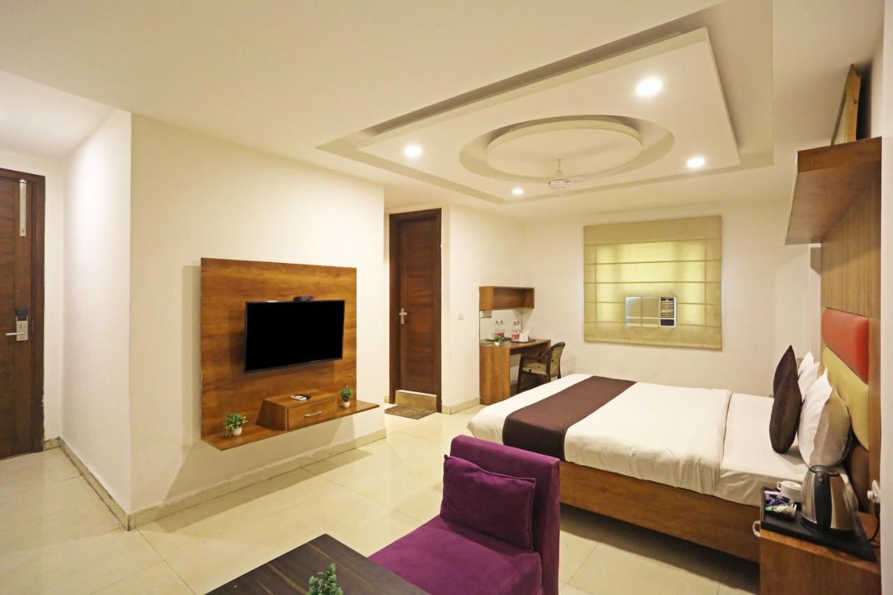 Hotel Sm Suits Near Delhi Airport-Unit By Grand Urban Luxury New Delhi Exterior photo