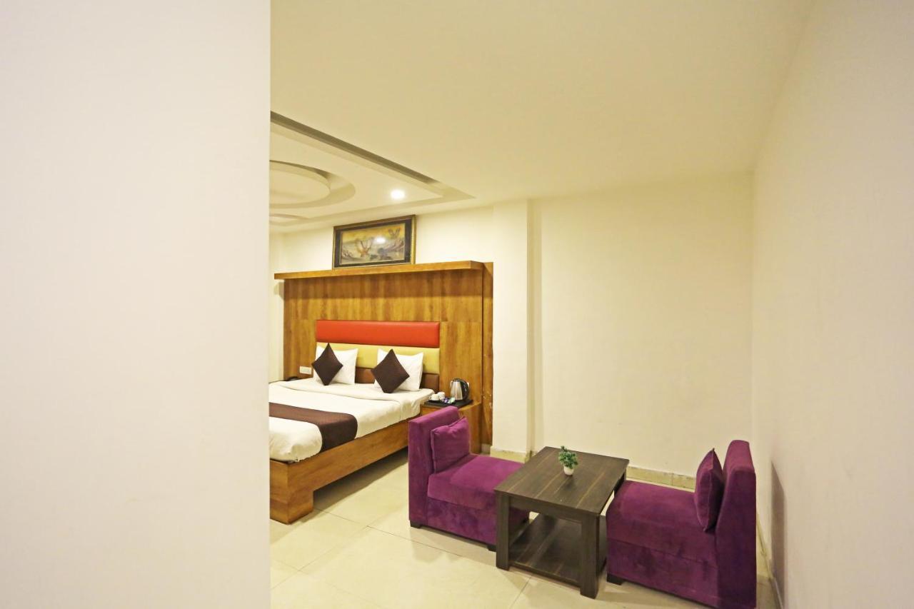 Hotel Sm Suits Near Delhi Airport-Unit By Grand Urban Luxury New Delhi Exterior photo